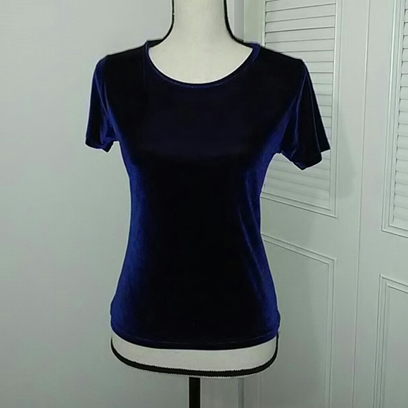 Vintage Tops - 🌈 3/$10 Vintage Velvet Navy Tee
